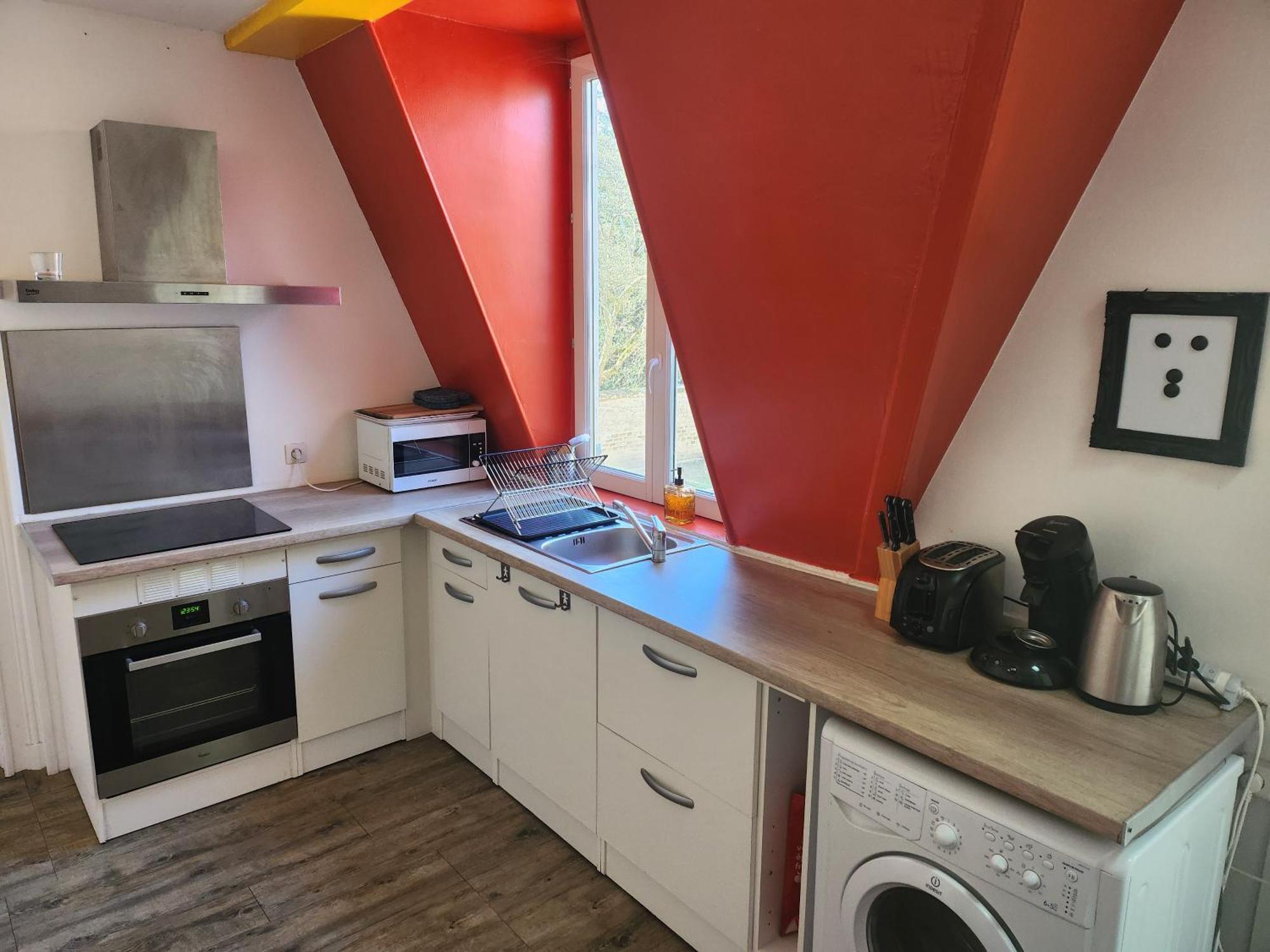 Appartement Atypique - 2 Chambres - Rue Calme Dans Centre Ville Sedan Bagian luar foto